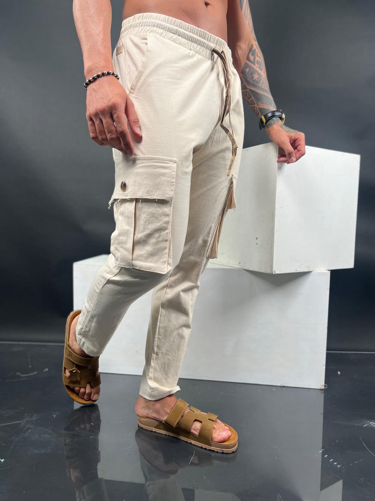 Linen Lycra cargo pants with a straight leg and a stylish drawstring.