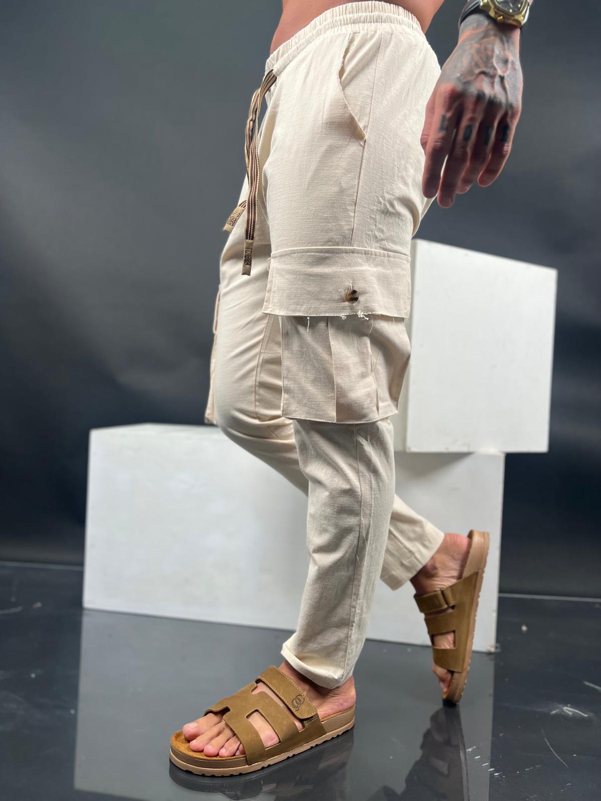 Linen Lycra cargo pants with a straight leg and a stylish drawstring.