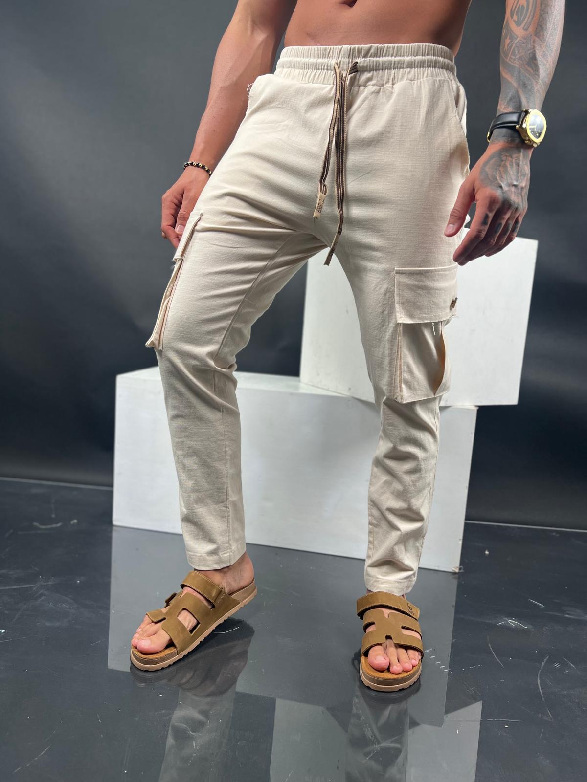 Linen Lycra cargo pants with a straight leg and a stylish drawstring.