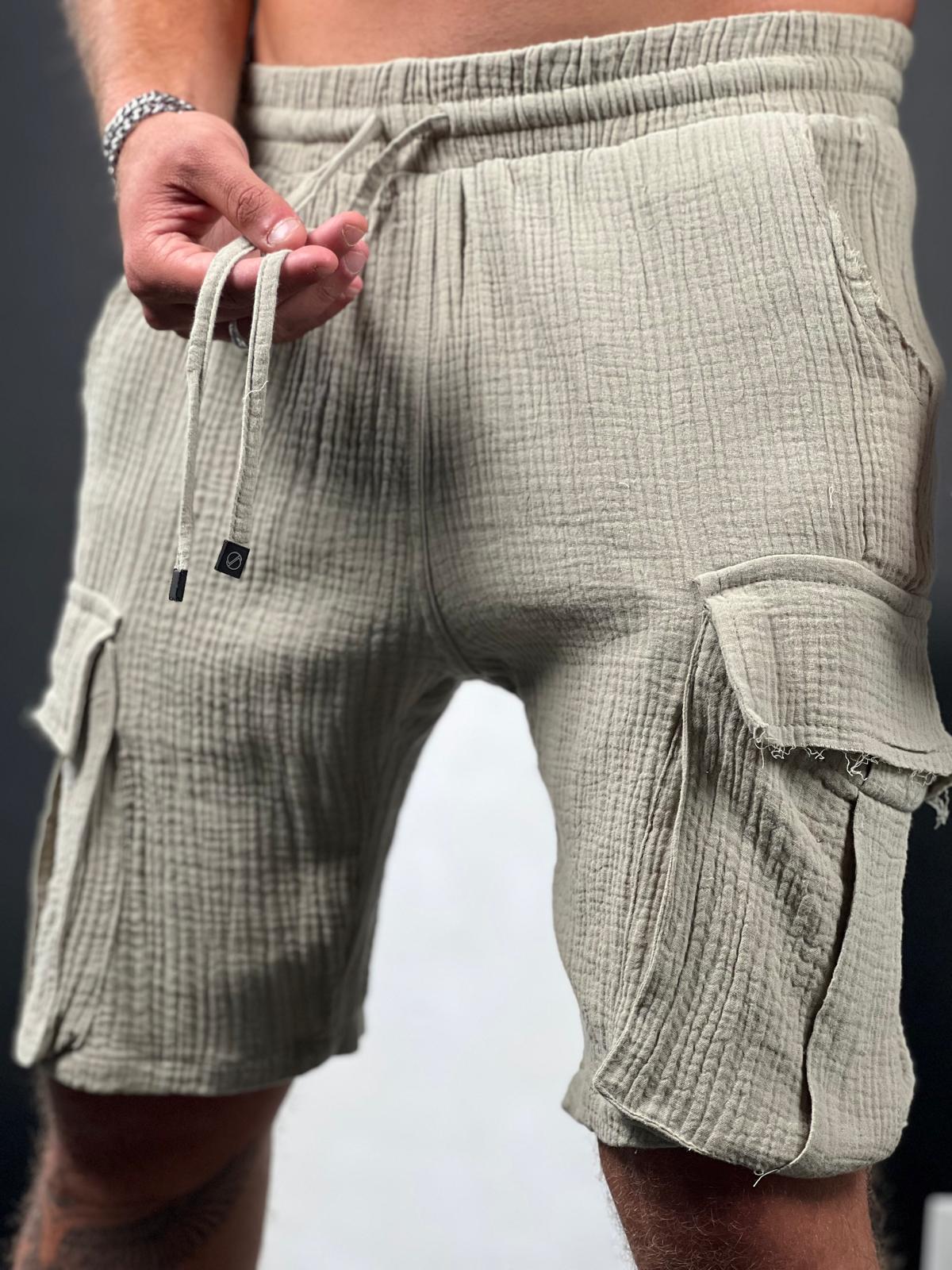 Cargo Short linen for men from the Soliton Collection.